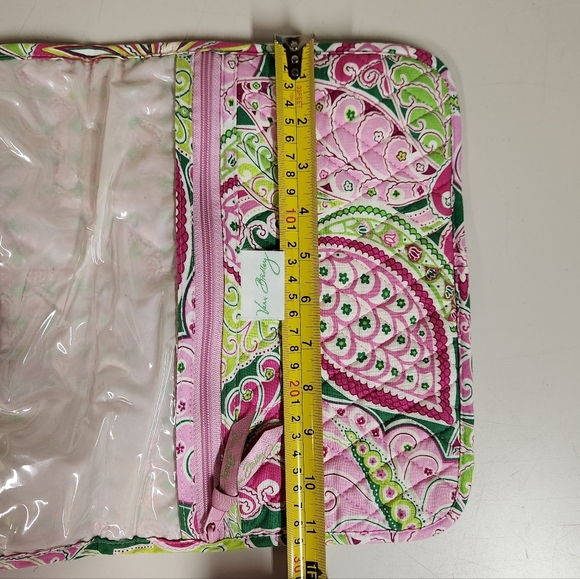 Vera Bradley Travel Organizer - Picture 9 of 13